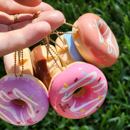 Bálsamo Labial Hidratante Donut Worry – Pola Ayrl