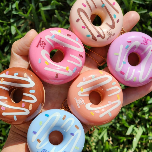 Bálsamo Labial Hidratante Donut Worry – Pola Ayrl
